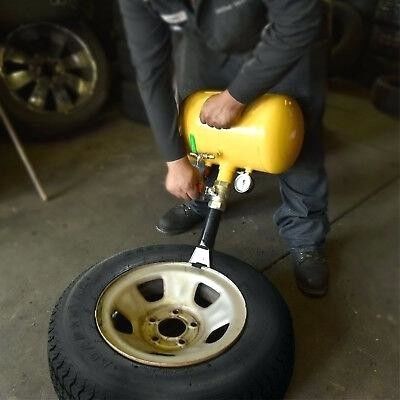5 galões de ATV perlam a oficina do automóvel de Seater utilizam ferramentas o equipamento